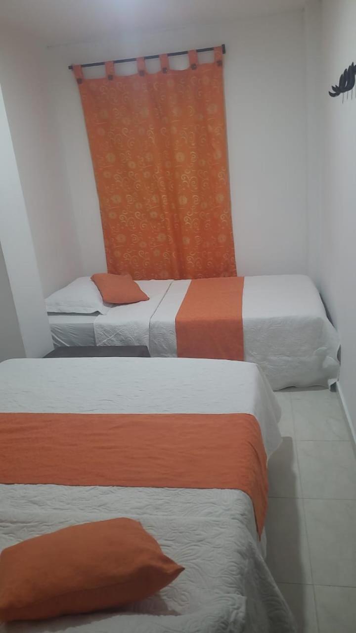 Torres Del Parque No2 Otel Soledad Dış mekan fotoğraf